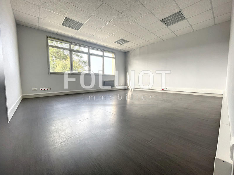Bureau - 500 m²