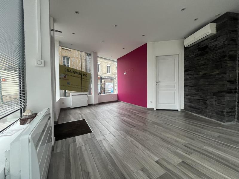 Local d'activités - 75 m² - 4 pièces