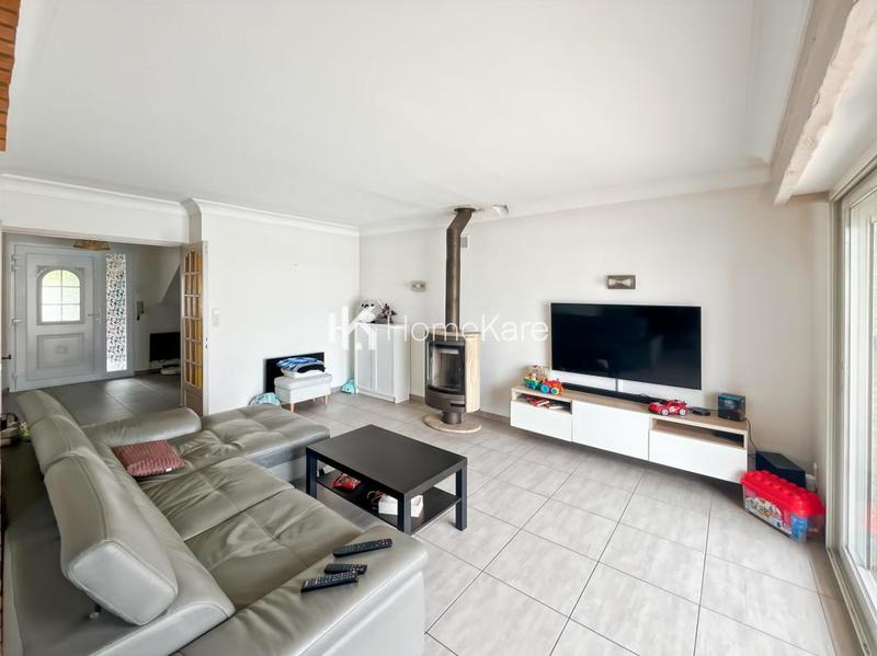 Maison - 200 m² - 8 pièces