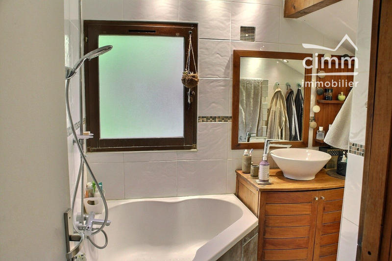 Maison - 112 m² - 6 pièces