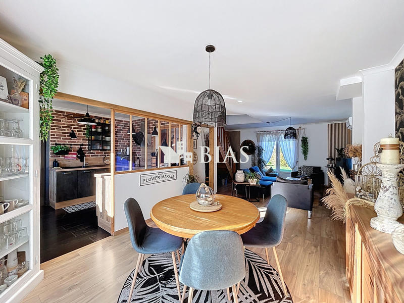 Maison - 126 m² - 4 pièces