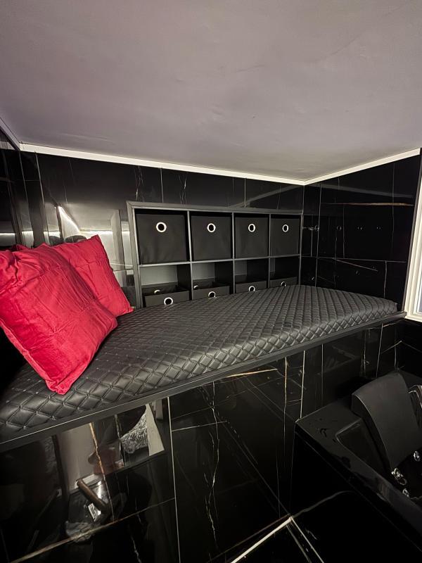 Loft - 84 m² - 2 pièces