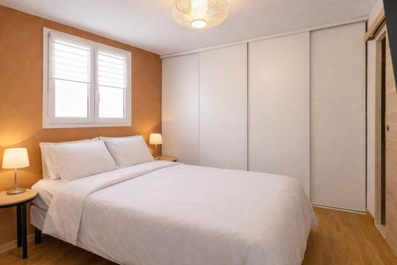 Local commercial - 274 m² - 4 pièces