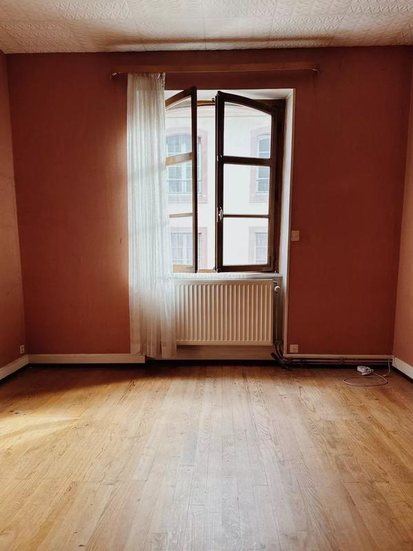 Maison - 312 m² - 12 pièces