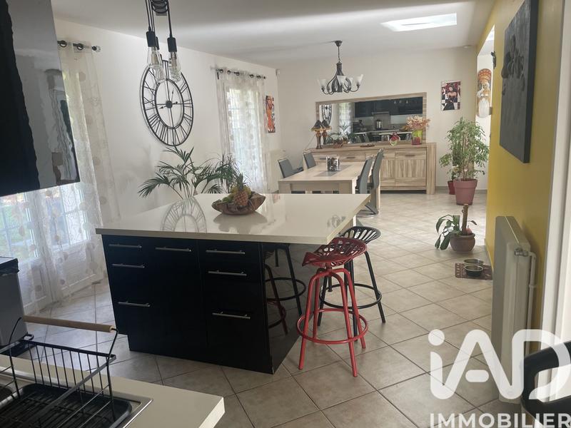 Maison - 184 m² - 6 pièces