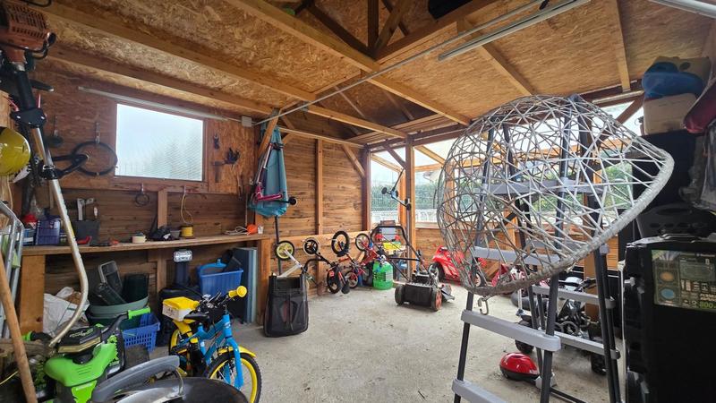 Maison - 99 m² - 5 pièces