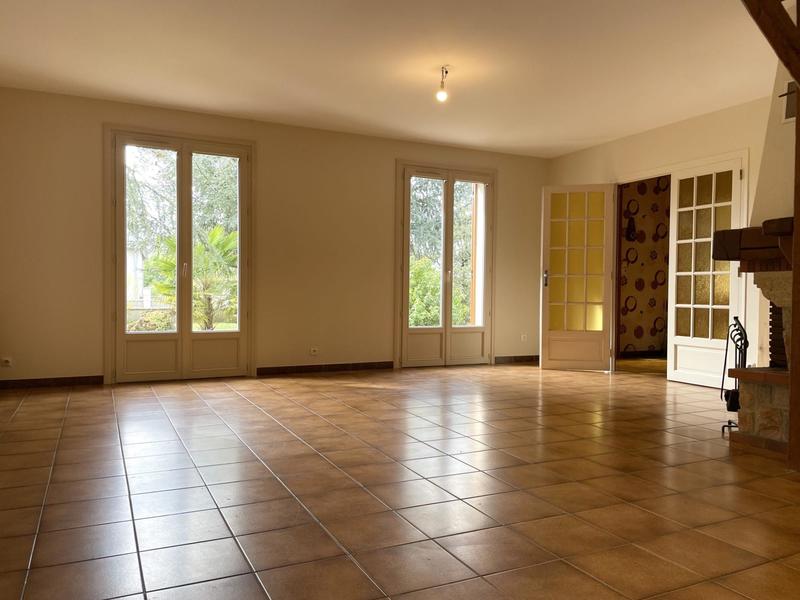 Maison - 172 m² - 8 pièces