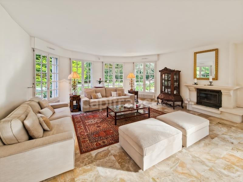 Maison bourgeoise - 300 m² - 10 pièces