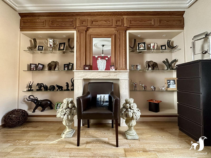 Maison - 240 m² - 9 pièces