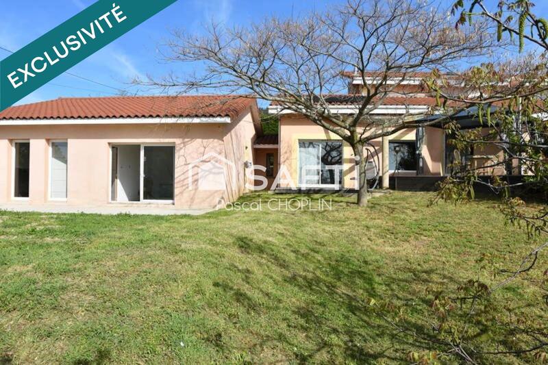 Maison - 274 m² - 11 pièces