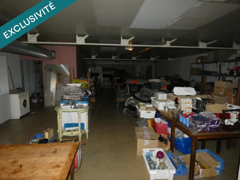Local commercial - 2 200 m² - 8 pièces