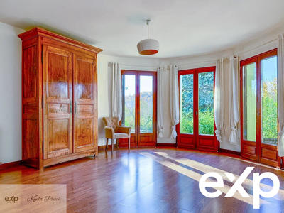 Maison - 145 m² - 4 pièces