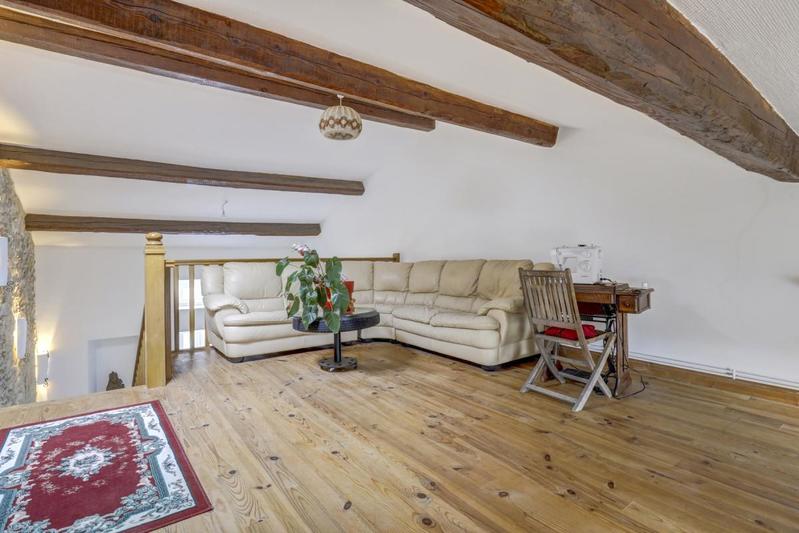 Maison - 276 m² - 6 pièces