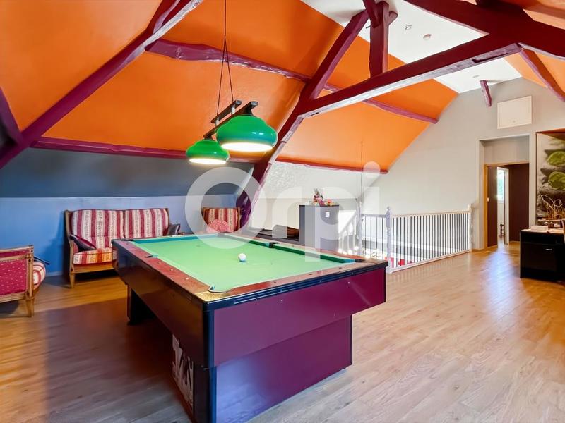 Maison - 275 m² - 4 pièces