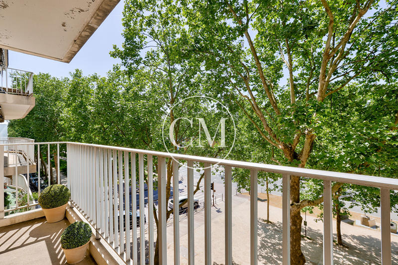 Appartement - 120 m² - 6 pièces