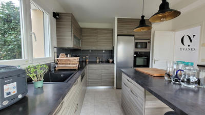 Maison - 143 m² - 7 pièces