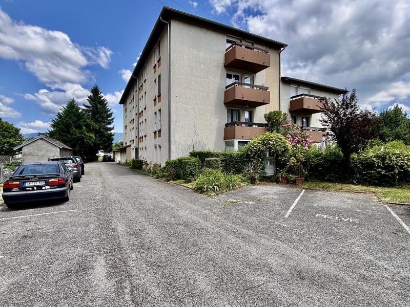 Appartement - 83 m² - 3 pièces