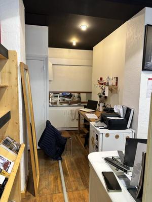 Local commercial - 110 m² - 4 pièces