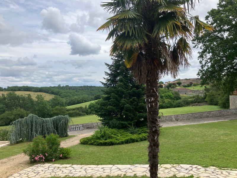 Maison - 220 m² - 8 pièces