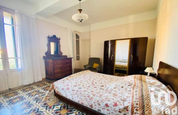 Maison - 307 m² - 14 pièces