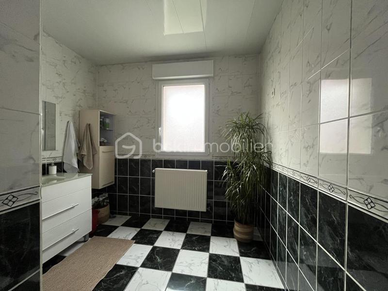 Pavillon - 120 m² - 5 pièces