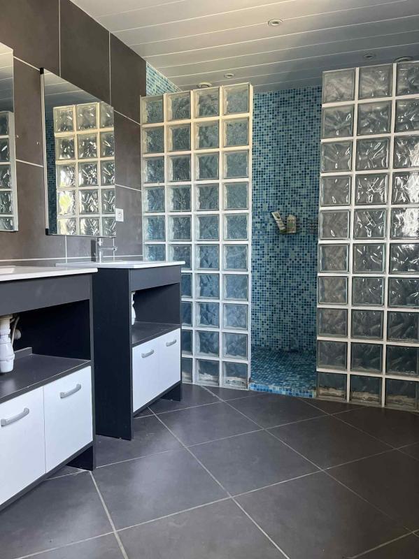 Maison - 277 m² - 5 pièces