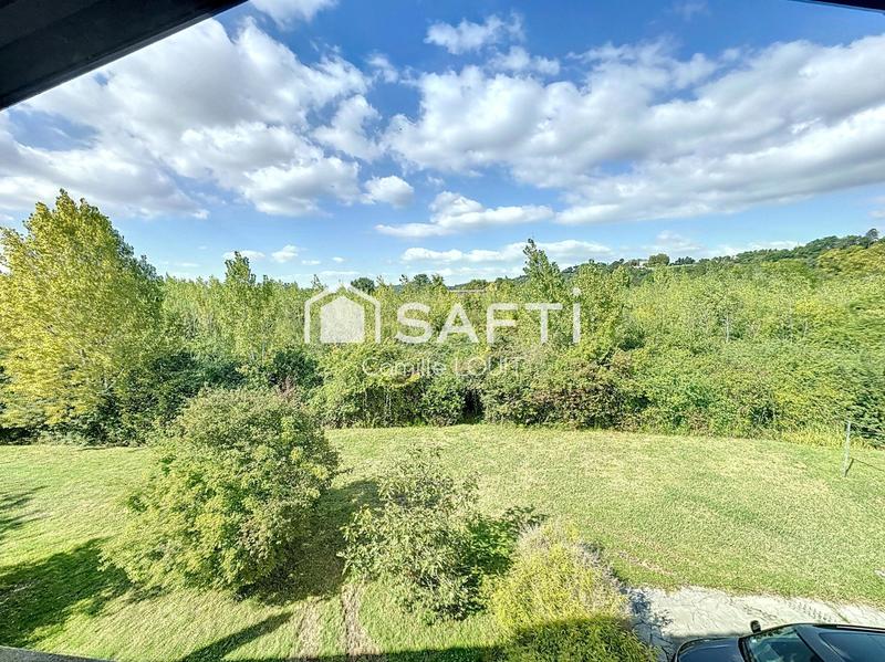 Maison - 217 m² - 8 pièces