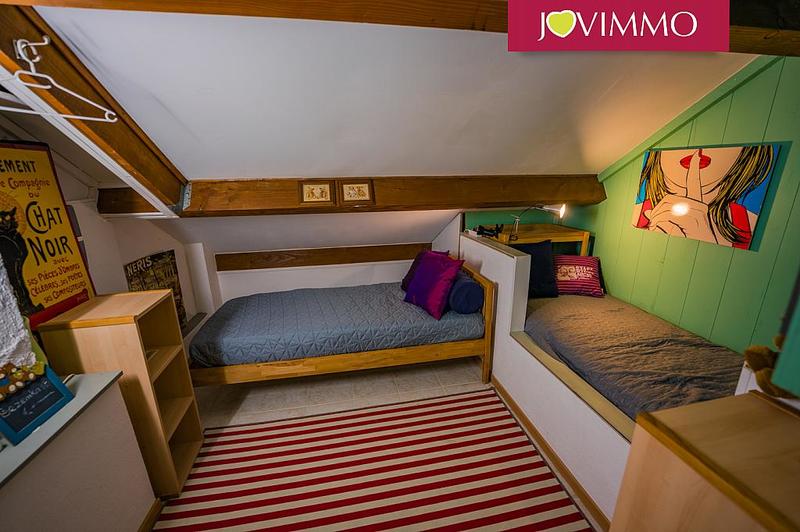 Maison - 215 m² - 10 pièces