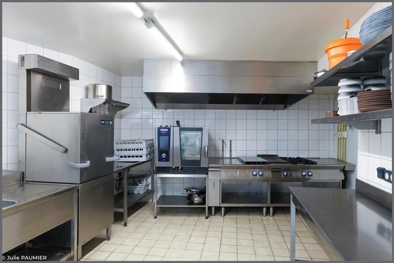 Local commercial - 248 m²