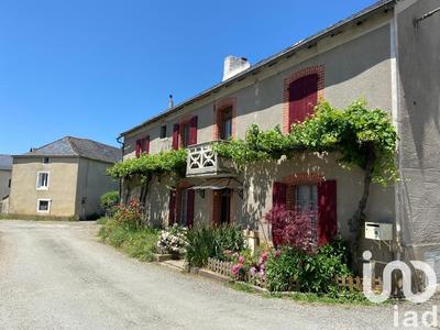Maison de village - 247 m² - 8 pièces