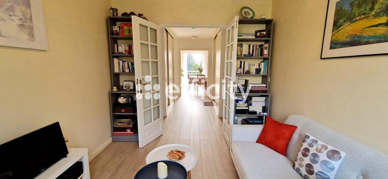 Appartement - 81 m² - 4 pièces