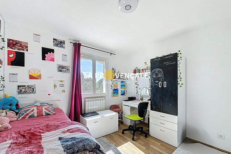 Maison - 175 m² - 6 pièces