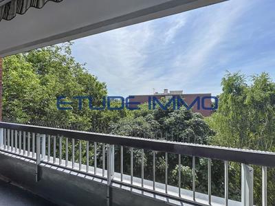 Appartement - 80 m² - 3 pièces