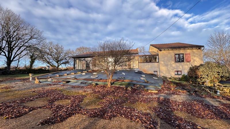 Maison - 104 m² - 4 pièces