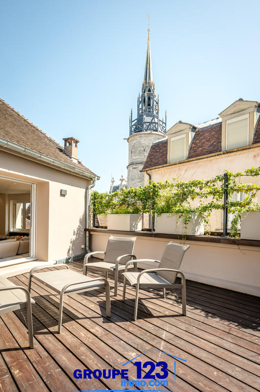 Appartement - 125 m² - 5 pièces