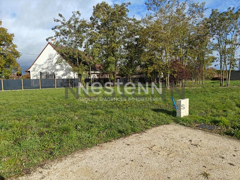 Terrain de lotissements - 3 242 m²