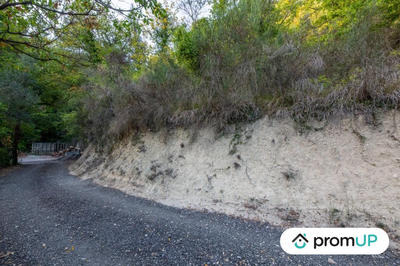 Terrain de loisirs - 2 800 m²