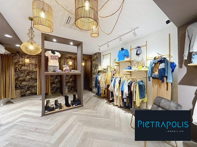 Local commercial - 103 m²