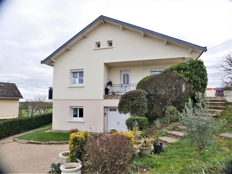 Maison - 190 m² - 7 pièces