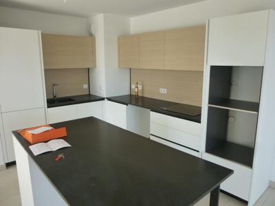 Appartement - 79 m² - 3 pièces