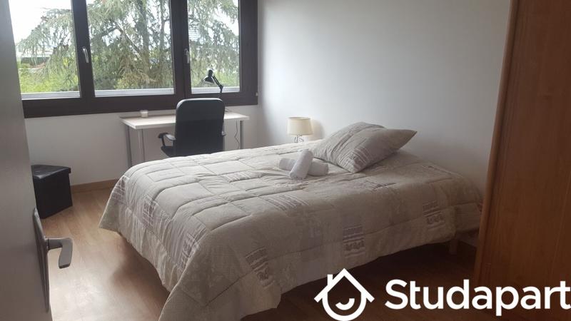 Chambre - 12 m² - 1 pièce