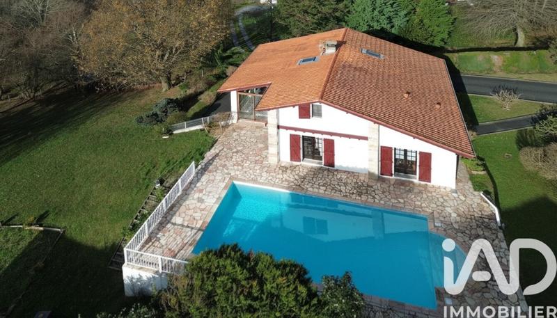 Maison de maîtres - 160 m² - 7 pièces