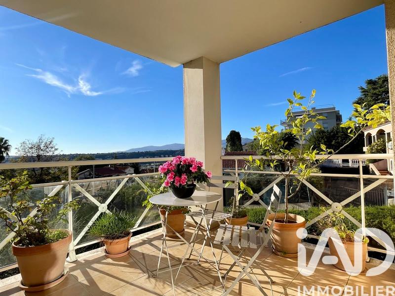 Appartement - 76 m² - 3 pièces