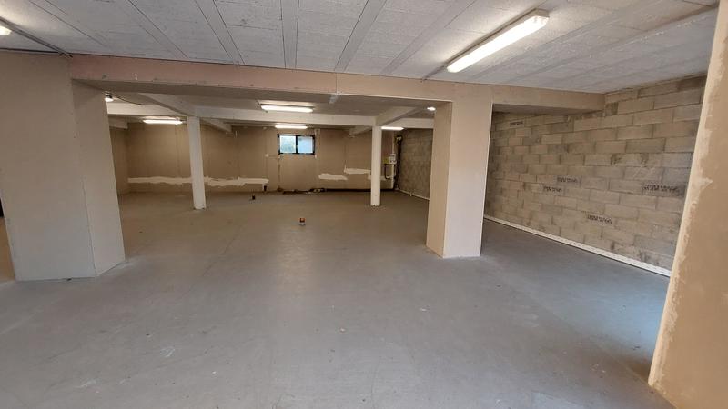 Local commercial - 180 m² - 2 pièces