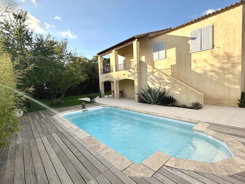 Maison - 150 m² - 5 pièces