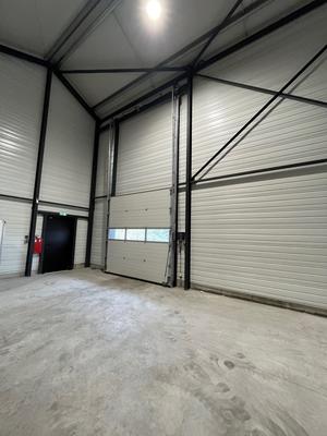 Local d'activités - 180 m²