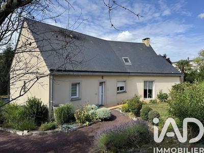 Maison - 210 m² - 7 pièces