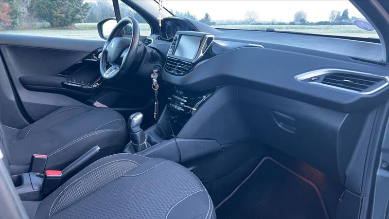 Peugeot 208 1.2 PureTech 110 Allure