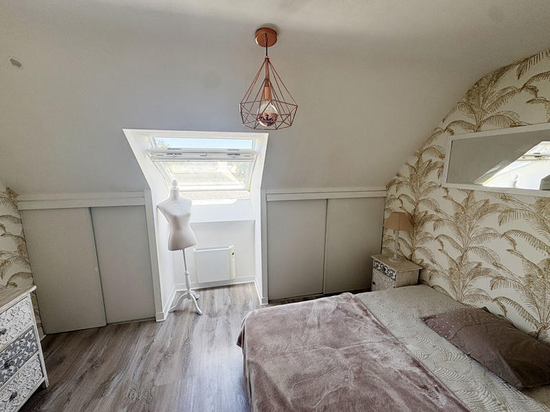 Maison - 171 m² - 7 pièces