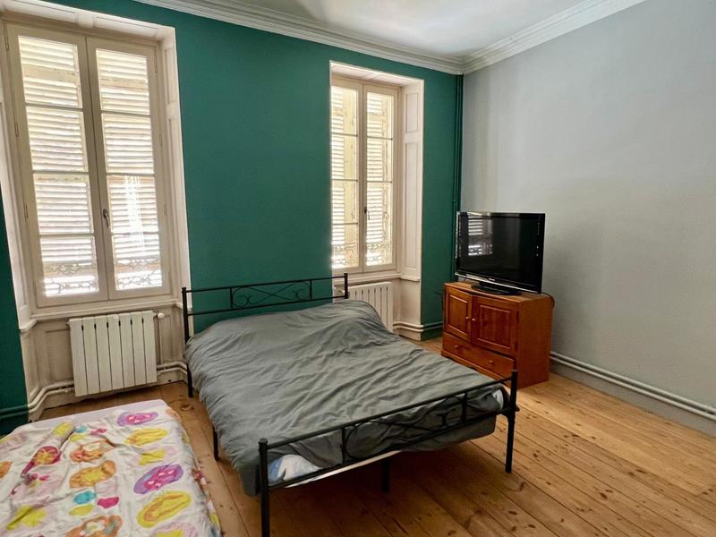 Maison - 357 m² - 9 pièces